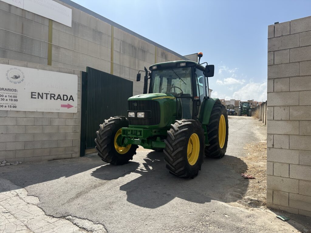 TRACTOR JOHN DEERE 6320SE