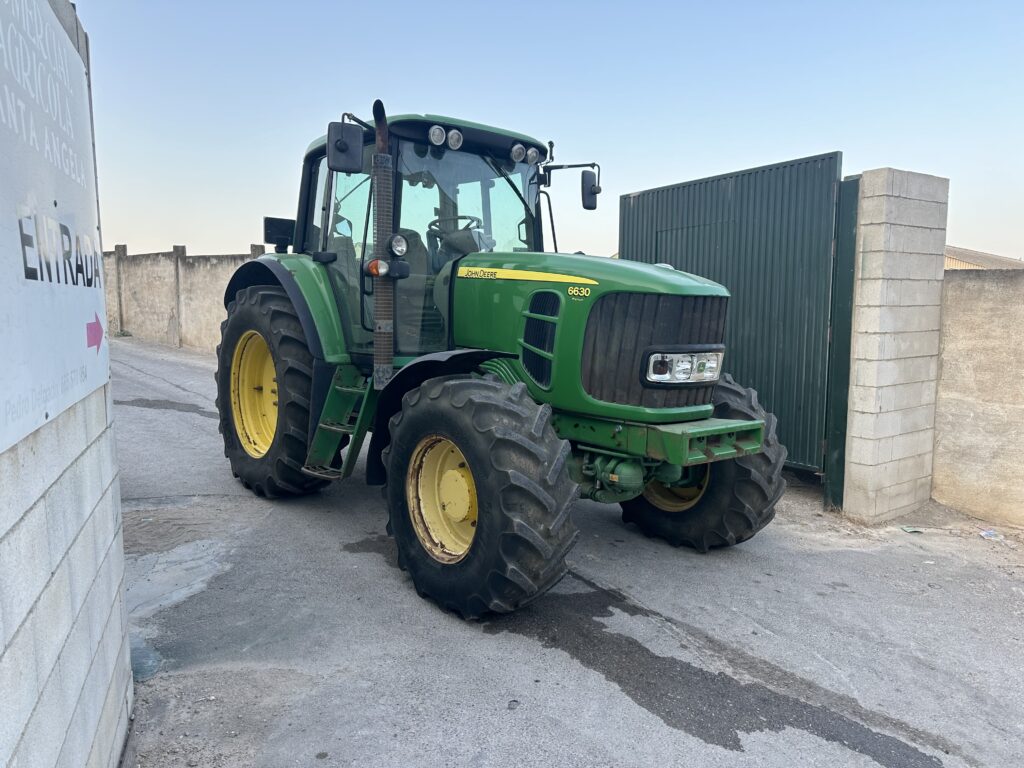 TRACTOR JOHN DEERE 6630 PREMIUM TLS+HCS