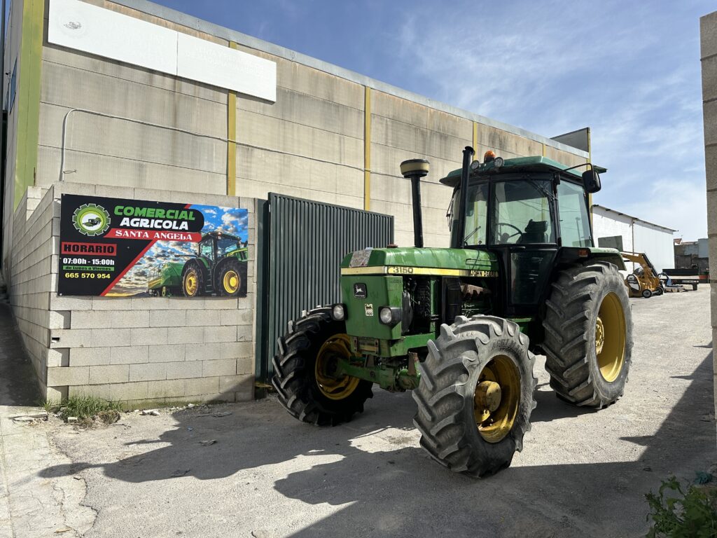 TRACTOR JOHN DEERE 3150